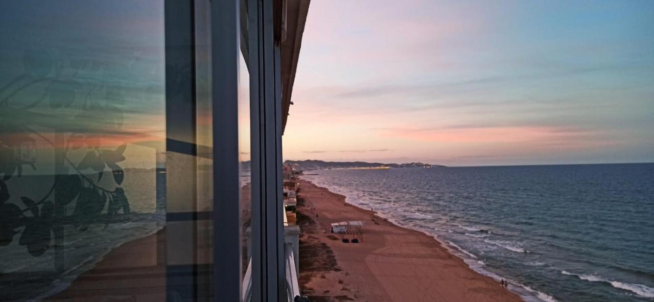 Sunset Room At Front Beach - Habitacion En La Playa Piso Privado Tavernes de Valldigna Exteriör bild