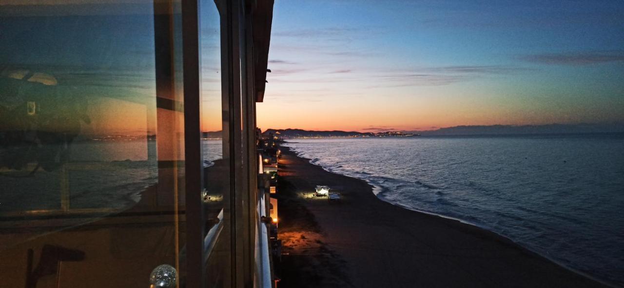 Sunset Room At Front Beach - Habitacion En La Playa Piso Privado Tavernes de Valldigna Exteriör bild